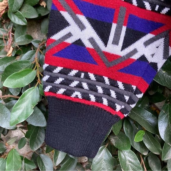 OSSI Skiwear Acrylic and Wool Blend Knit Sweater - Picture 3 of 10